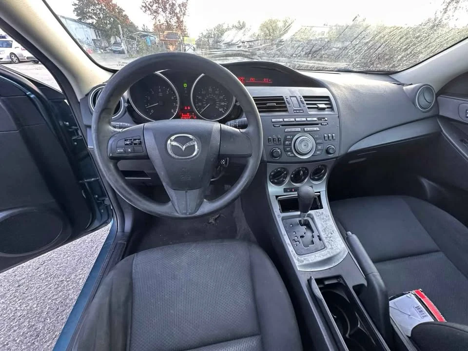 2011 Mazda Mazda 3 2nd Gen - Image 13 of 14