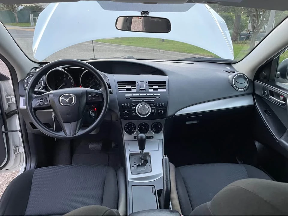 2011 Mazda Mazda 3 2nd Gen - Image 11 of 13