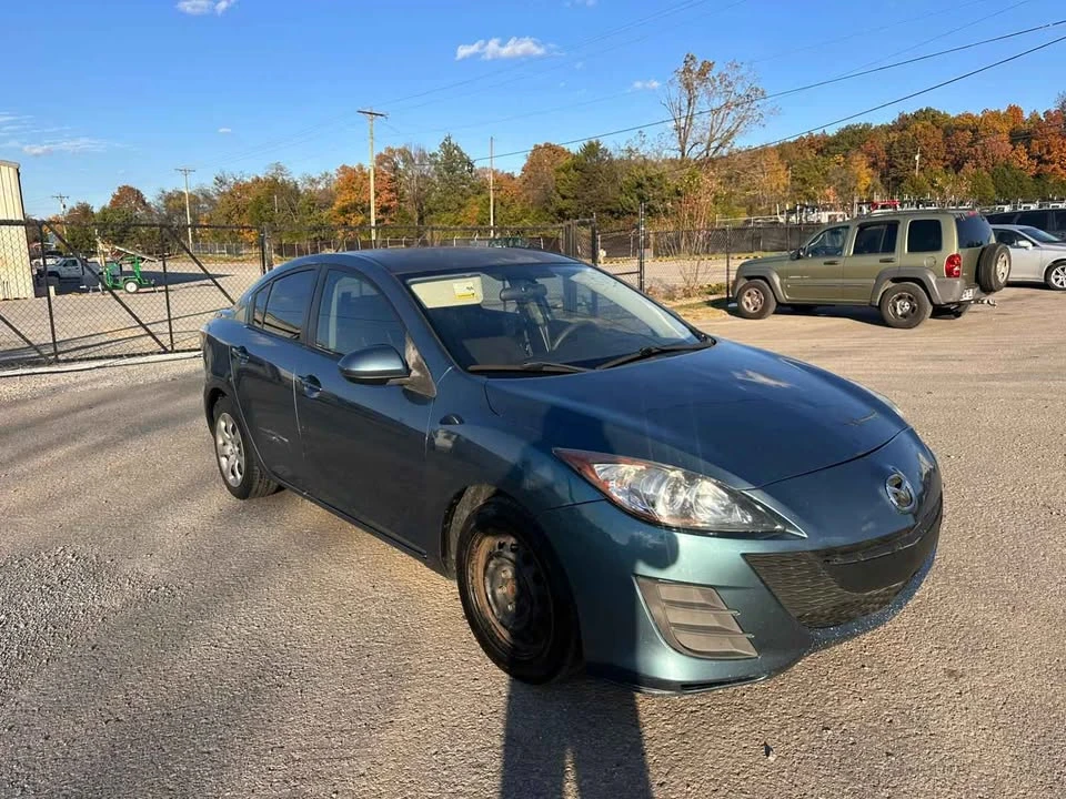 2011 Mazda Mazda 3 2nd Gen - Image 2 of 14