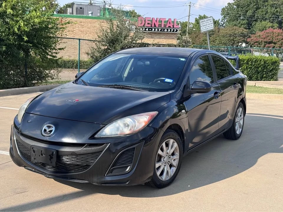 2011 Mazda Mazda 3 2nd Gen - Image 4 of 13