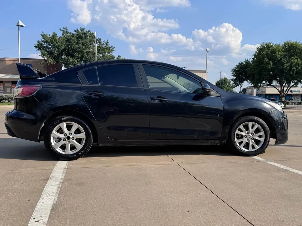 2011 Mazda Mazda 3 2nd Gen - Image 9 of 13