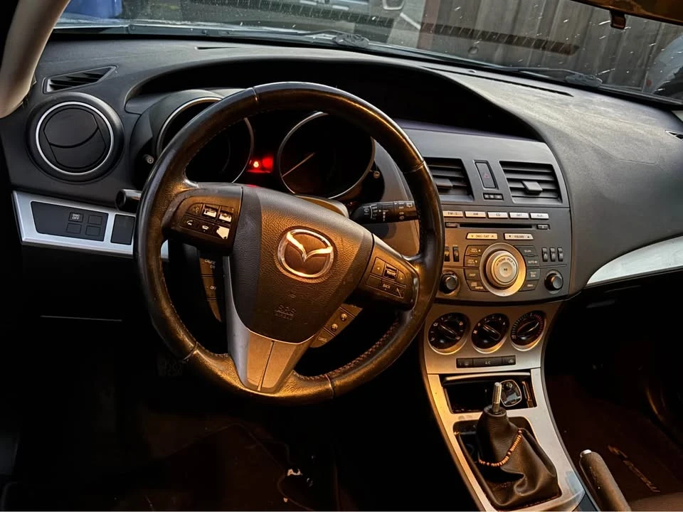 2011 Mazda Mazda 3 2nd Gen - Image 6 of 8