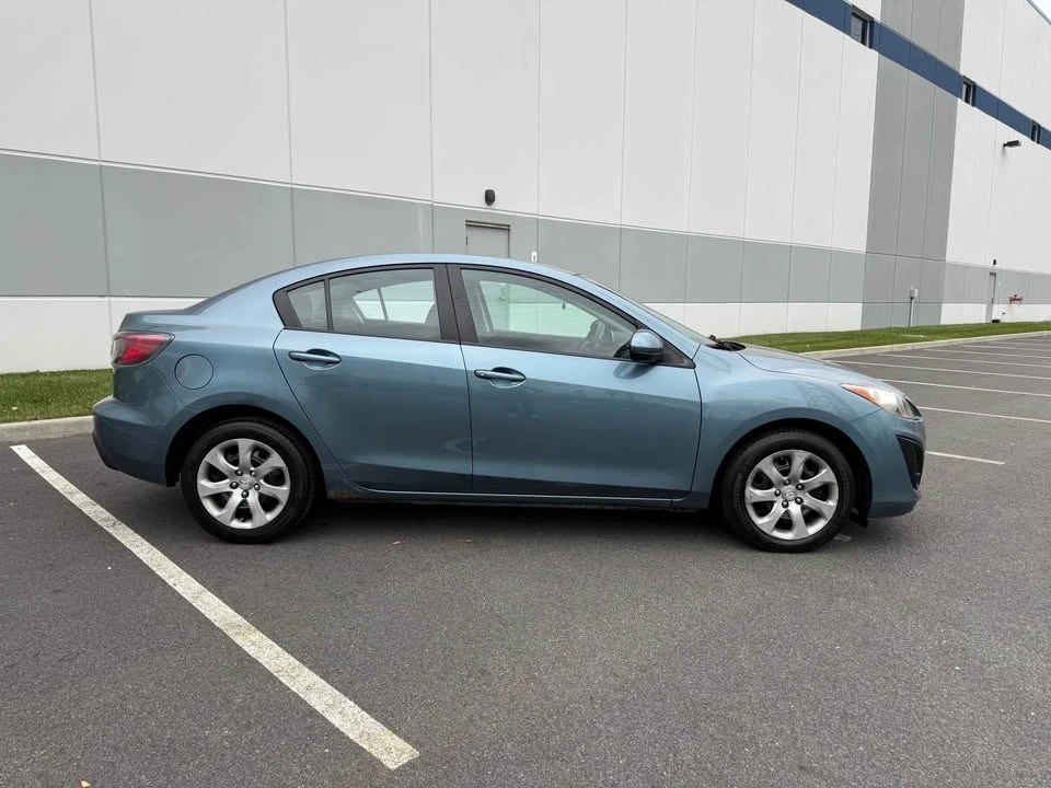 2011 Mazda Mazda 3 2nd Gen - Image 2 of 15