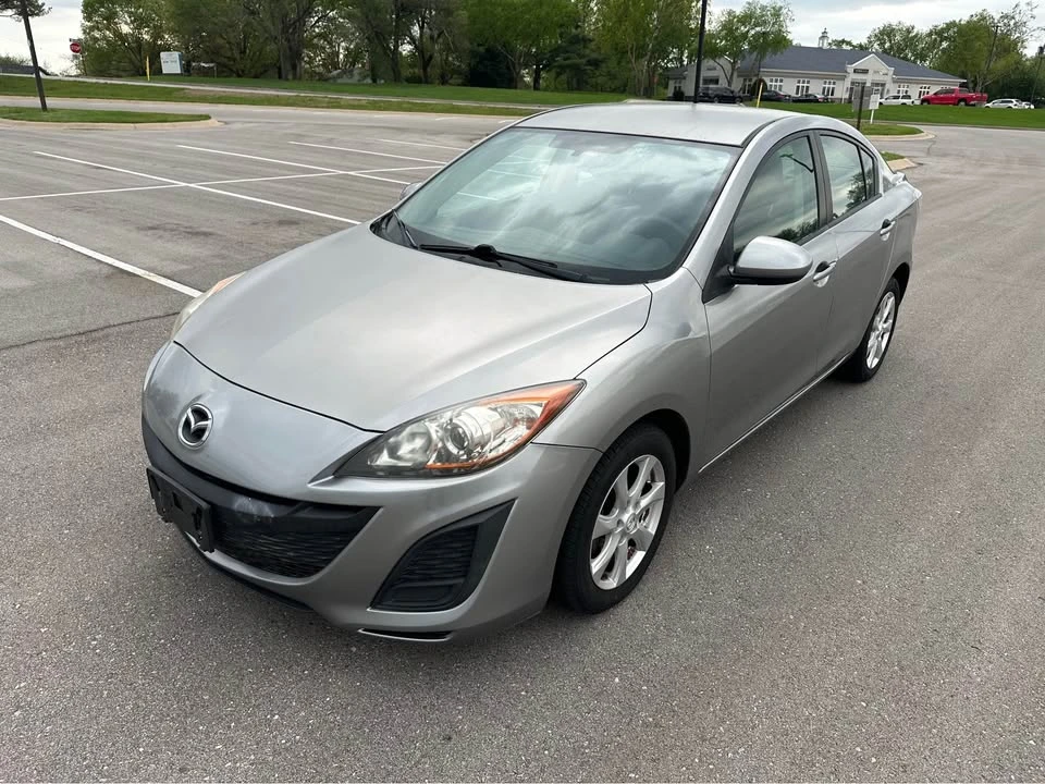 2011 Mazda Mazda 3 2nd Gen - Image 2 of 18