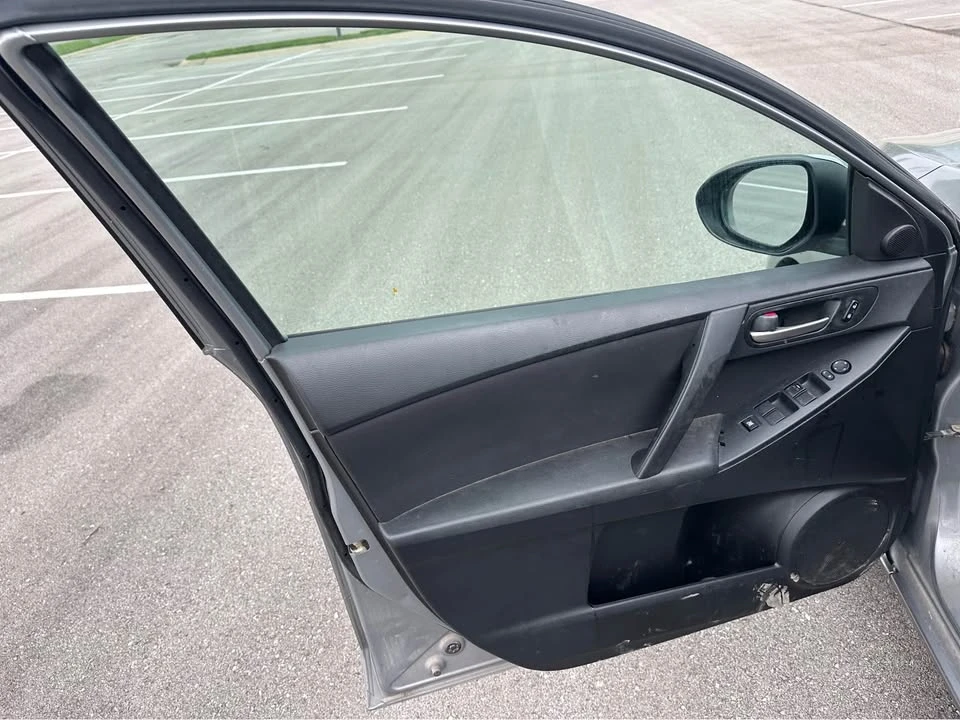 2011 Mazda Mazda 3 2nd Gen - Image 15 of 18
