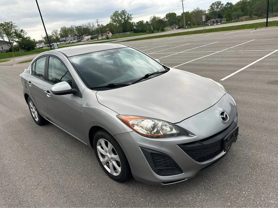 2011 Mazda Mazda 3 2nd Gen - Image 17 of 18
