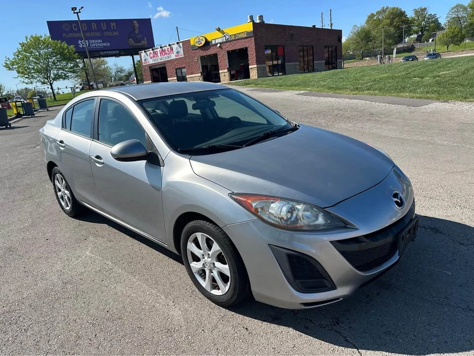 2011 Mazda Mazda 3 2nd Gen - Image 8 of 12