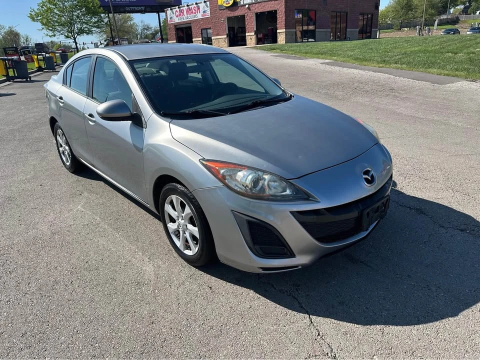 2011 Mazda Mazda 3 2nd Gen - Image 2 of 12