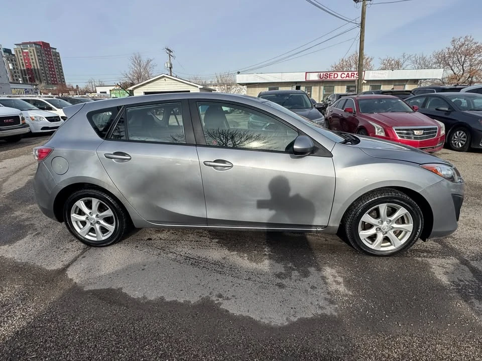 2011 Mazda Mazda 3 2nd Gen - Image 3 of 11
