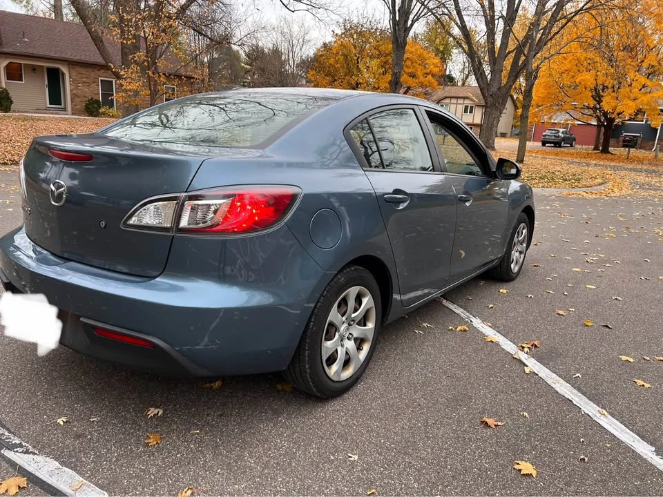 2011 Mazda Mazda 3 2nd Gen - Image 3 of 14