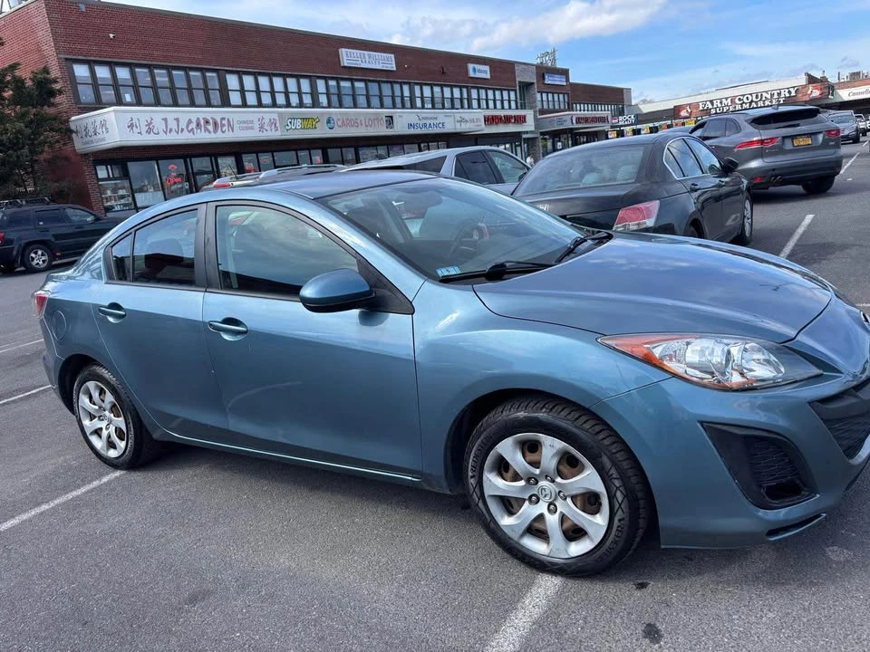 2011 Mazda Mazda 3 2nd Gen - Image 5 of 18