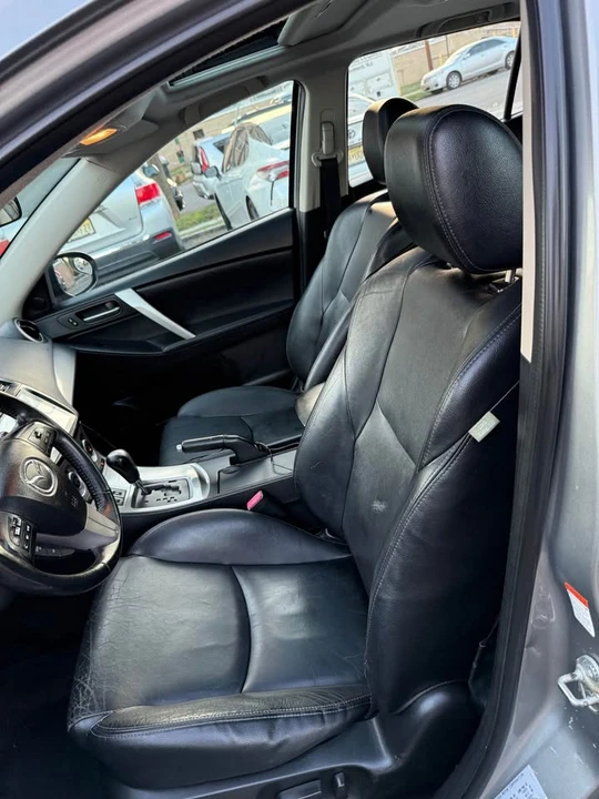 2011 Mazda Mazda 3 2nd Gen - Image 3 of 9