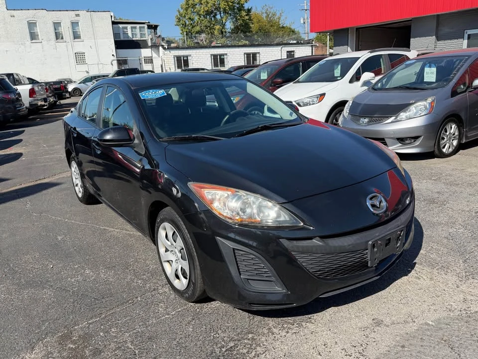 2011 Mazda Mazda 3 2nd Gen - Image 3 of 17