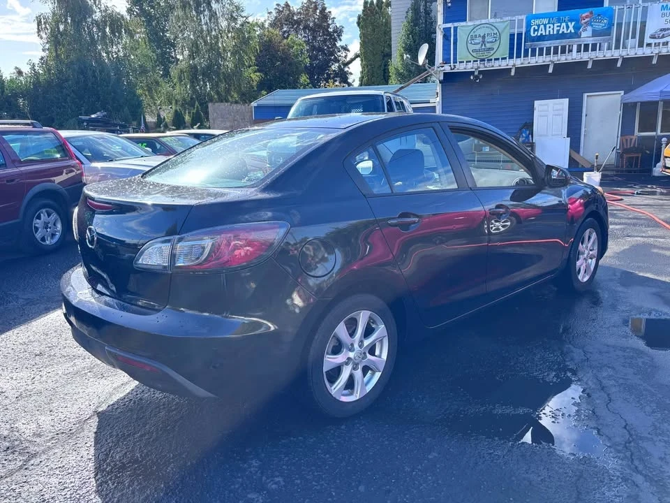 2011 Mazda Mazda 3 2nd Gen - Image 3 of 10