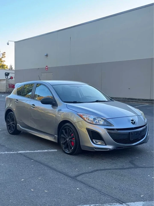 2011 Mazda Mazda 3 2nd Gen - Image 4 of 18