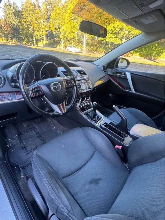 2011 Mazda Mazda 3 2nd Gen - Image 12 of 18