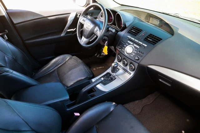 2011 Mazda Mazda 3 2nd Gen - Image 13 of 16