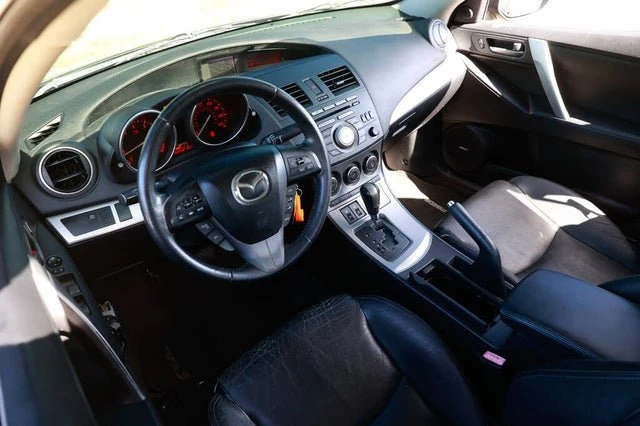 2011 Mazda Mazda 3 2nd Gen - Image 2 of 16