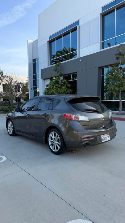 2011 Mazda Mazda 3 2nd Gen - Image 3 of 11