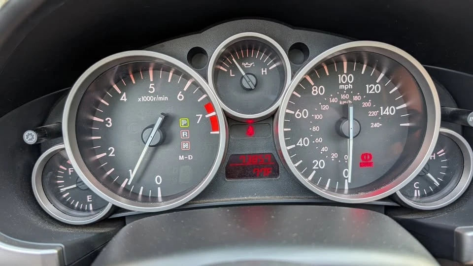 2011 Mazda NC MX-5 Miata - Image 14 of 15