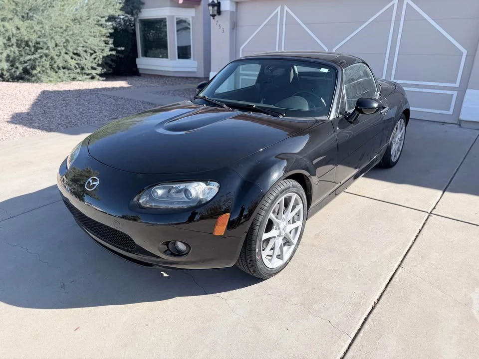 2011 Mazda NC MX-5 Miata - Image 2 of 20