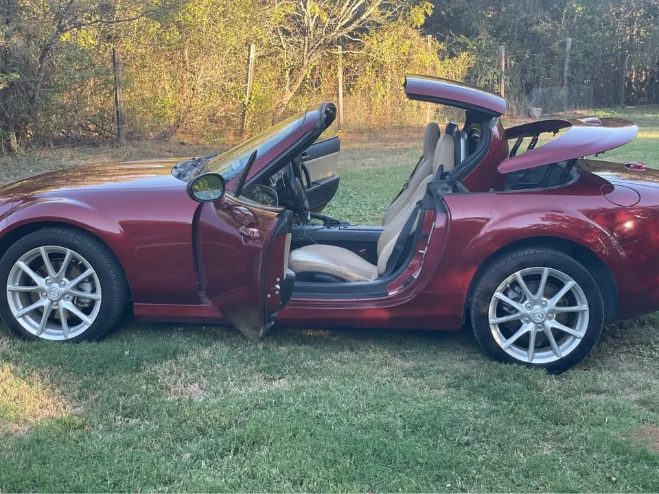 2011 Mazda NC MX-5 Miata - Image 5 of 10