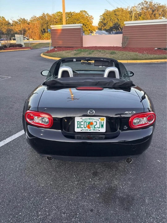 2011 Mazda NC MX-5 Miata - Image 10 of 17