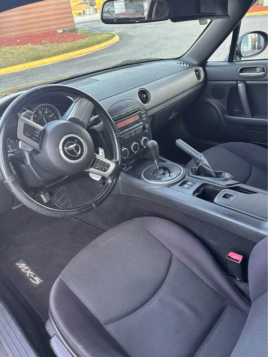 2011 Mazda NC MX-5 Miata - Image 16 of 17
