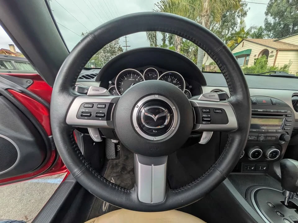 2011 Mazda NC MX-5 Miata - Image 4 of 4
