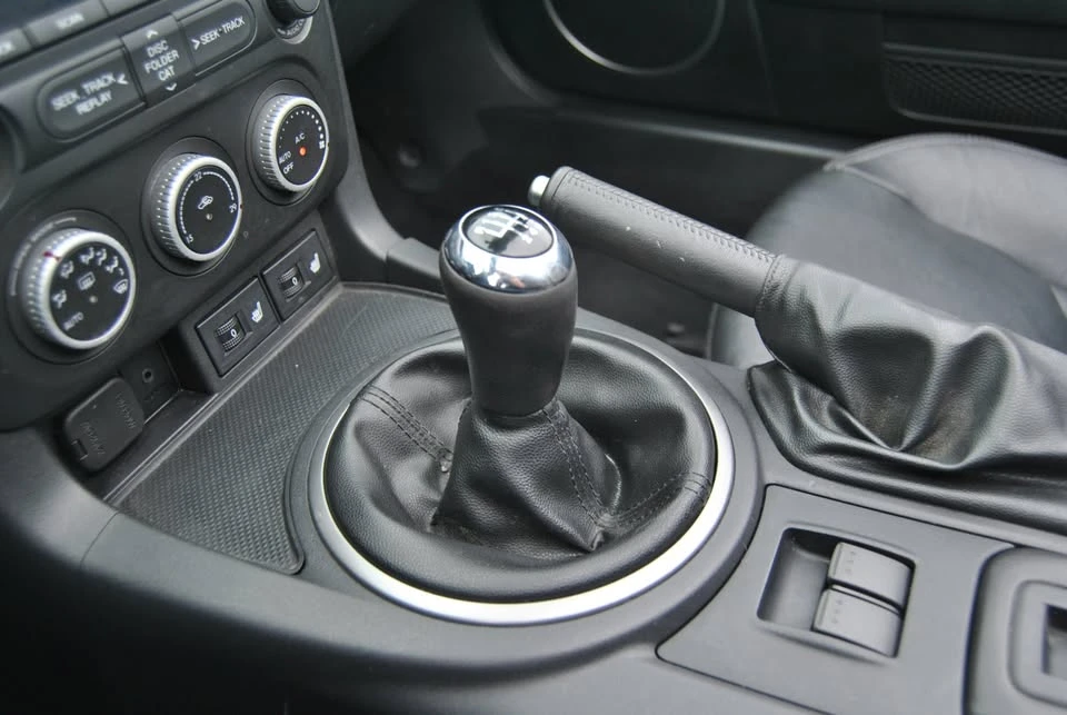 2011 Mazda NC MX-5 Miata - Image 16 of 20