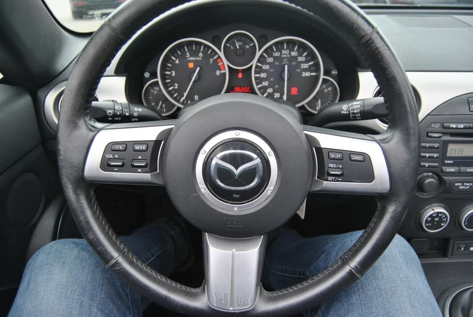 2011 Mazda NC MX-5 Miata - Image 11 of 20