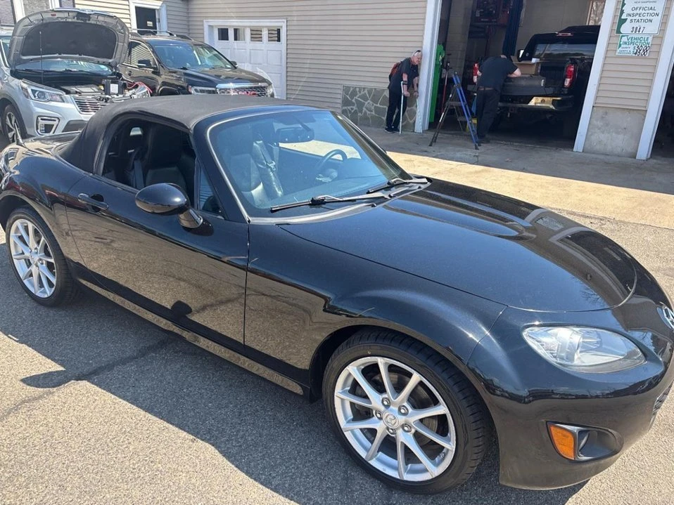 2011 Mazda NC MX-5 Miata - Image 18 of 19