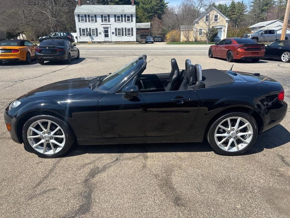 2011 Mazda NC MX-5 Miata - Image 2 of 19