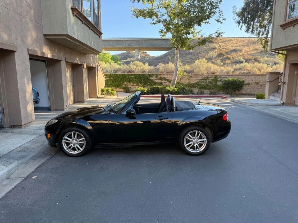 2011 Mazda NC MX-5 Miata - Image 4 of 11