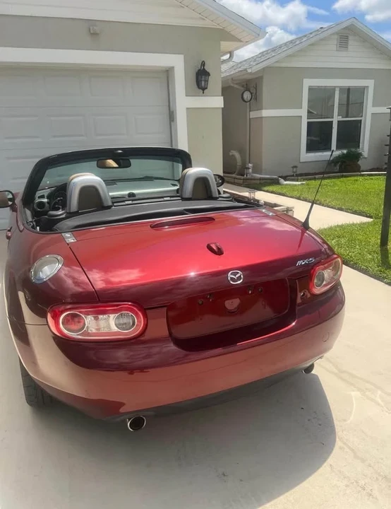 2011 Mazda NC MX-5 Miata - Image 2 of 10