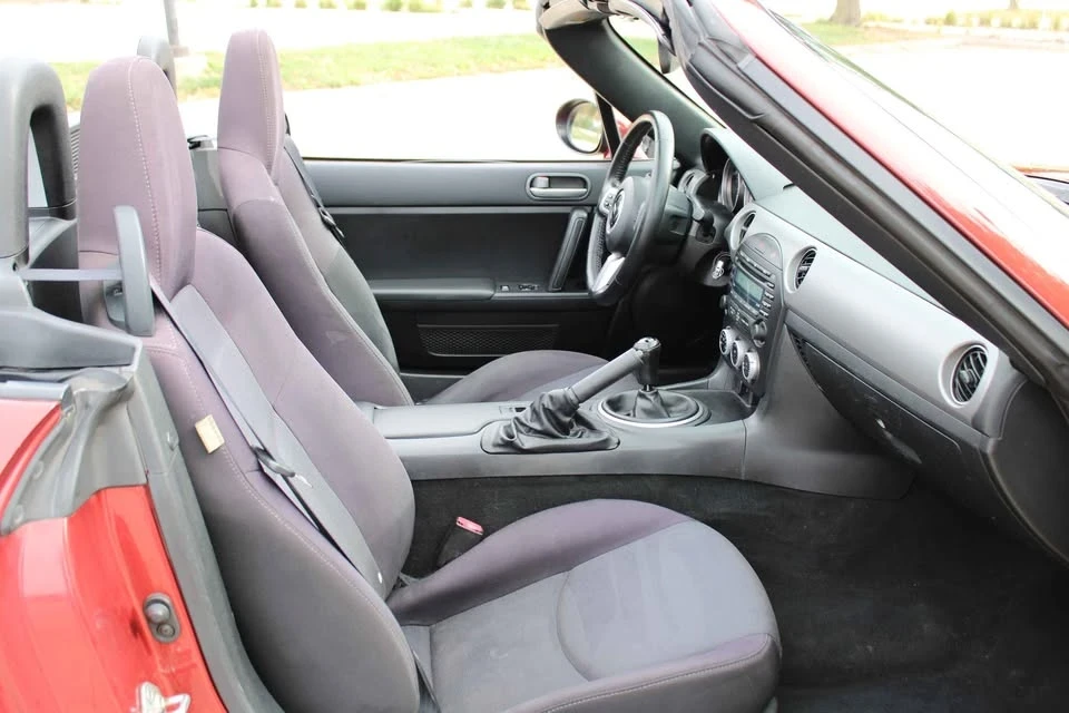 2011 Mazda NC MX-5 Miata - Image 14 of 19