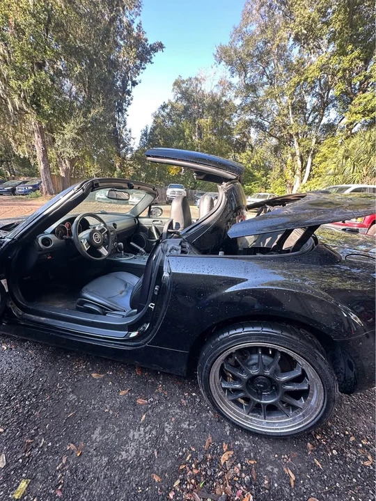 2011 Mazda NC MX-5 Miata - Image 16 of 19