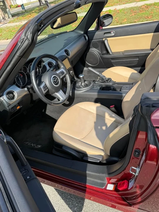 2011 Mazda NC MX-5 Miata - Image 5 of 10