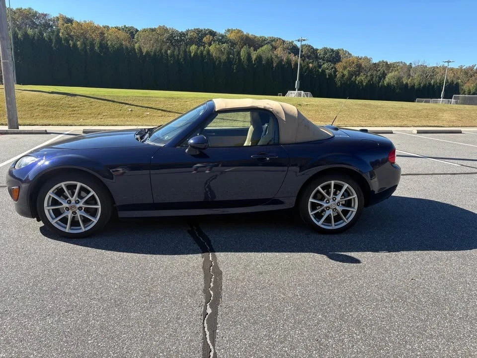 2011 Mazda NC MX-5 Miata - Image 14 of 16