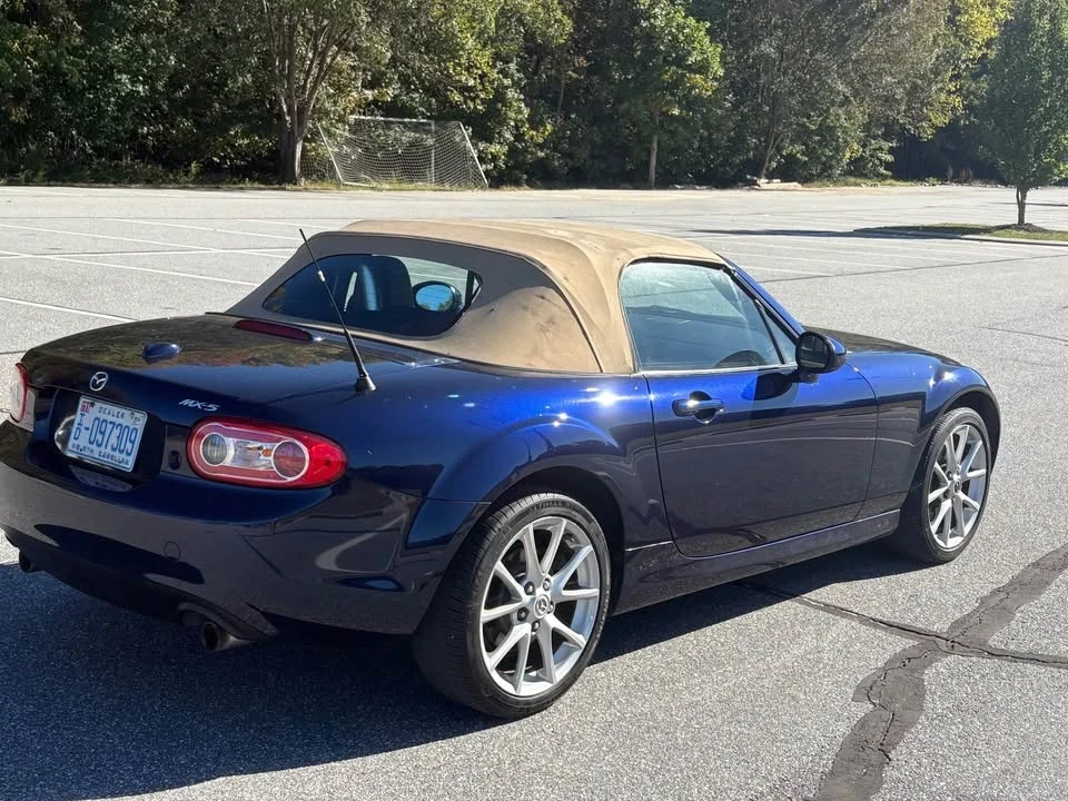 2011 Mazda NC MX-5 Miata - Image 10 of 16