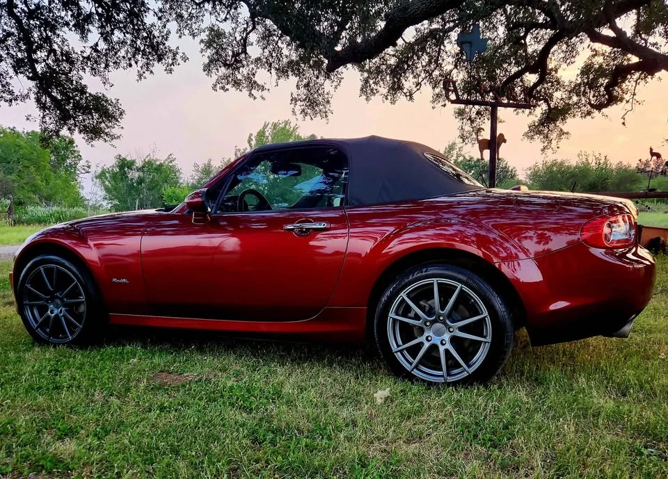 2011 Mazda NC MX-5 Miata - Image 2 of 2