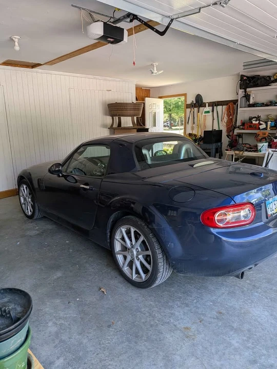 2011 Mazda NC MX-5 Miata - Image 2 of 3