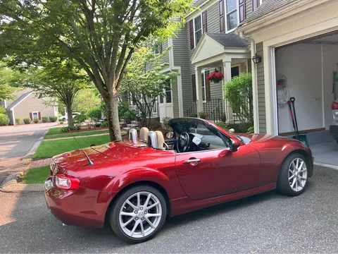 2011 Mazda MX-5 Miata Grand Touring Hard Top Convertible