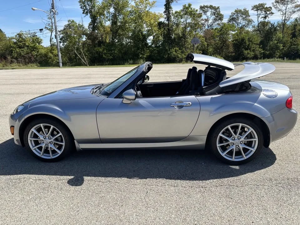 2011 Mazda NC MX-5 Miata - Image 4 of 10