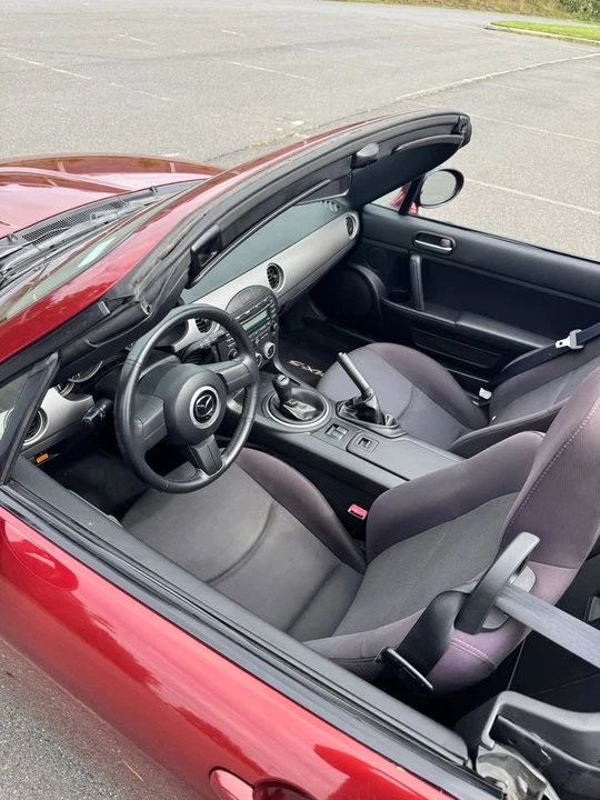 2011 Mazda NC MX-5 Miata - Image 4 of 17