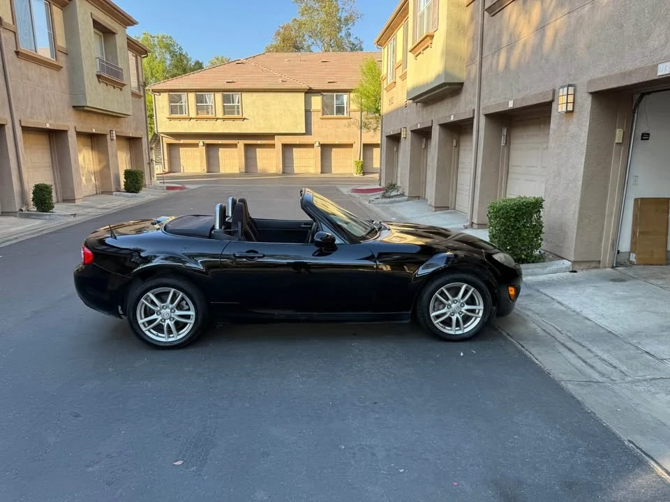 2011 Mazda NC MX-5 Miata - Image 8 of 11