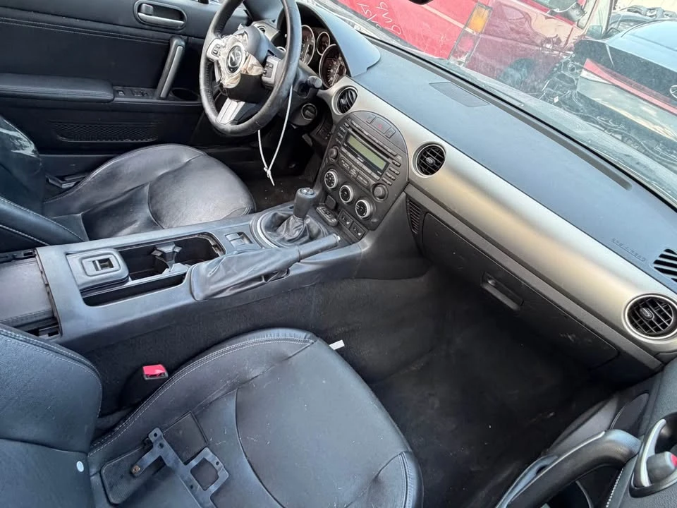 2011 Mazda NC MX-5 Miata - Image 3 of 3