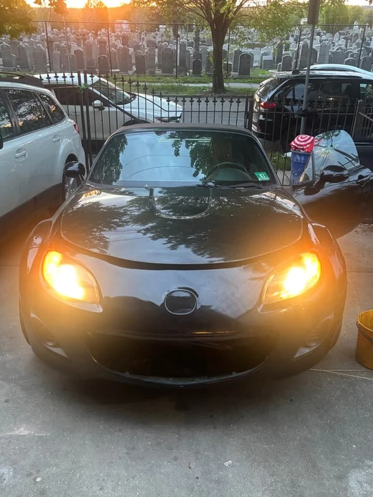 2011 Mazda NC MX-5 Miata - Image 4 of 9