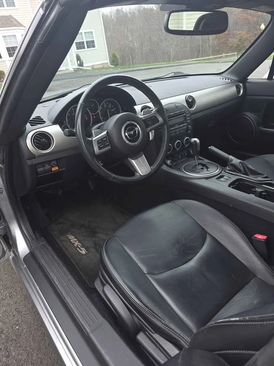 2011 Mazda NC MX-5 Miata - Image 5 of 6