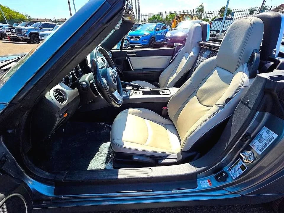 2011 Mazda NC MX-5 Miata - Image 16 of 20